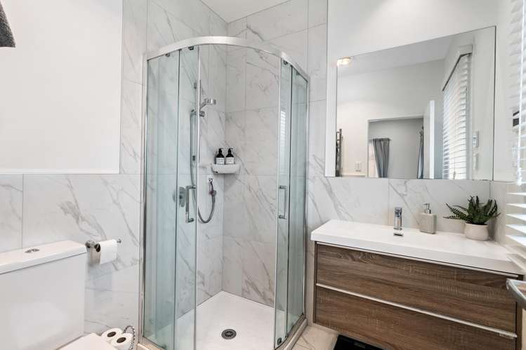 19 Jezero Drive Massey_15