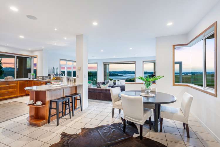 189 Vaughans Road Okura_13