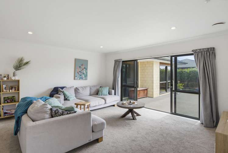 1 William Noel Place Waikanae Beach_2
