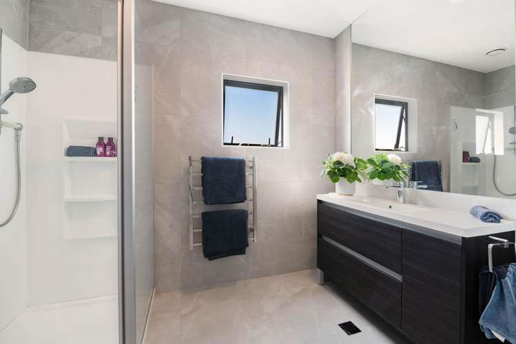 3 Koura Drive Red Beach_15