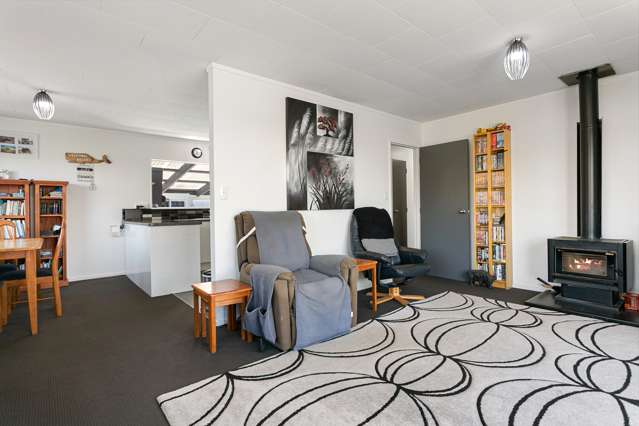 2/139 Spa Road Taupo_4