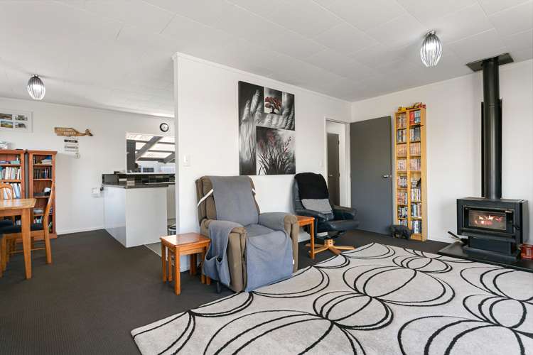 2/139 Spa Road Taupo_4