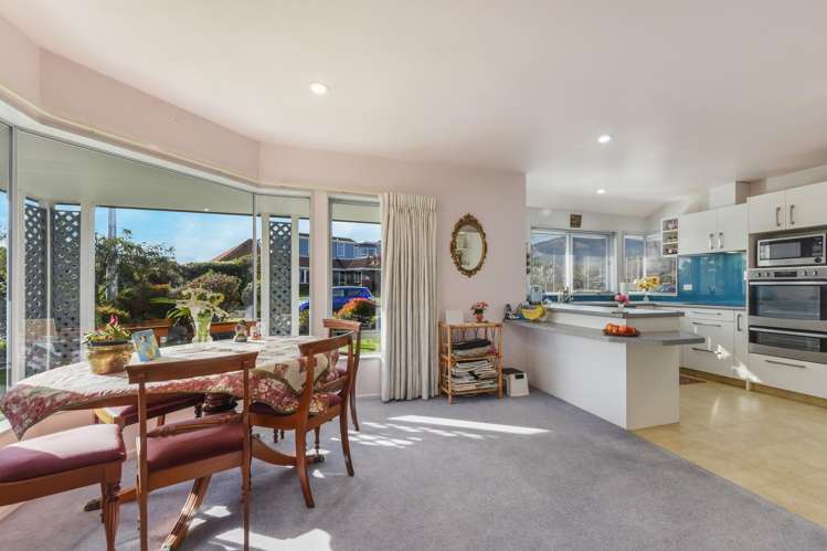 19 Stead Crescent Stoke_8