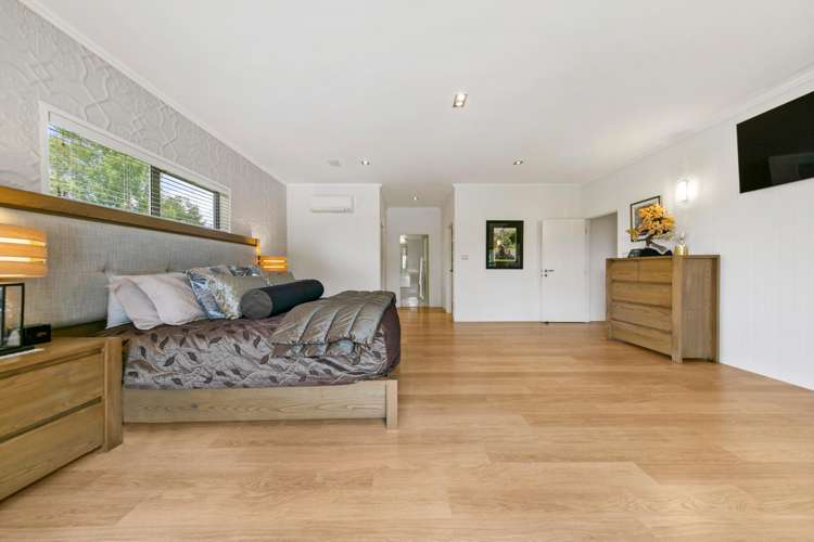 7 Burgundy Park Avenue Henderson_16