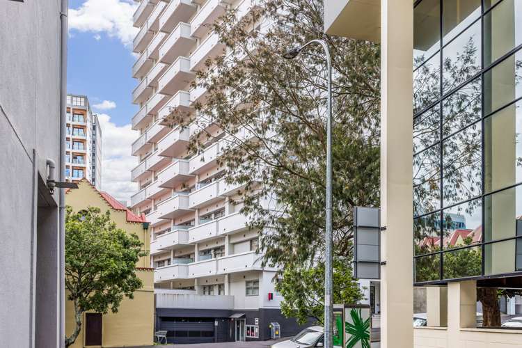 2d/32 Eden Crescent Auckland Central_11