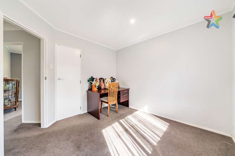2/32 Hair Street Wainuiomata_10