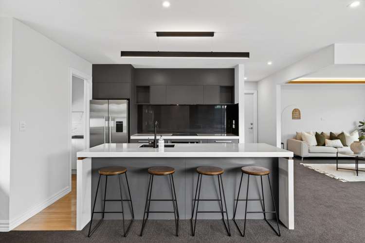 1 Vahsel Bay Place_3