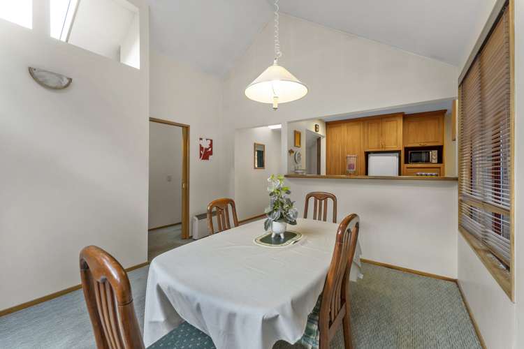 22a Evergreen Place Fernhill/Sunshine Bay_10