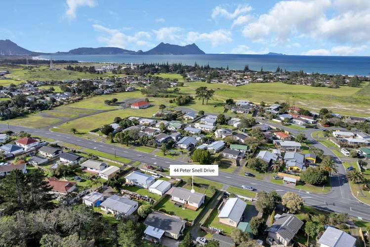 44 Peter Snell Road Ruakākā_19