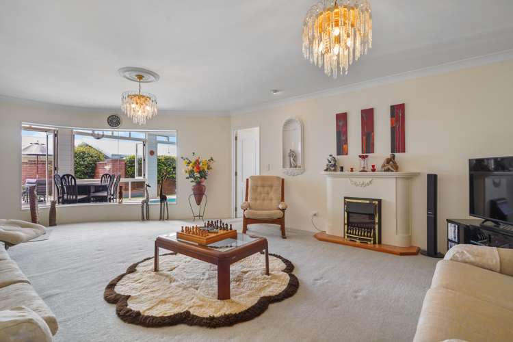 27 Beach Road Pahurehure_11