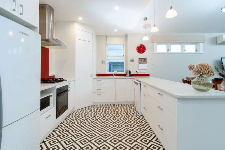 23 Naughton Terrace Kilbirnie Wellington City Houses for Sale