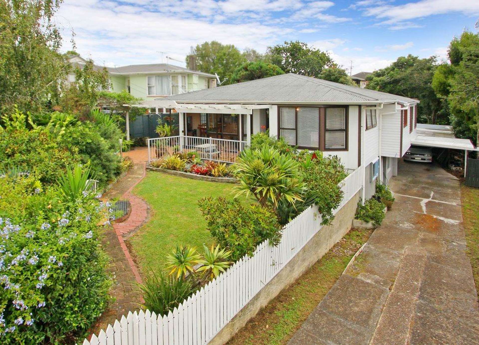 6 Windermere Crescent Blockhouse Bay_0