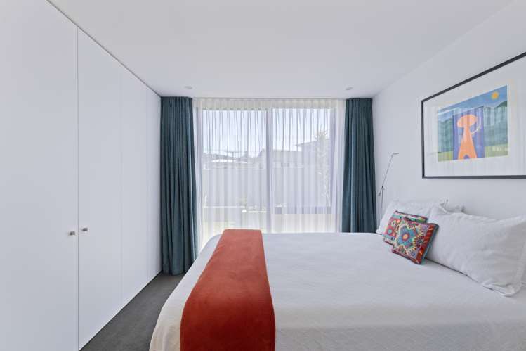 5 Barrett Street Westown_20