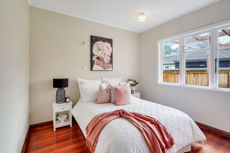 24 Plunket Terrace Hamilton East_10