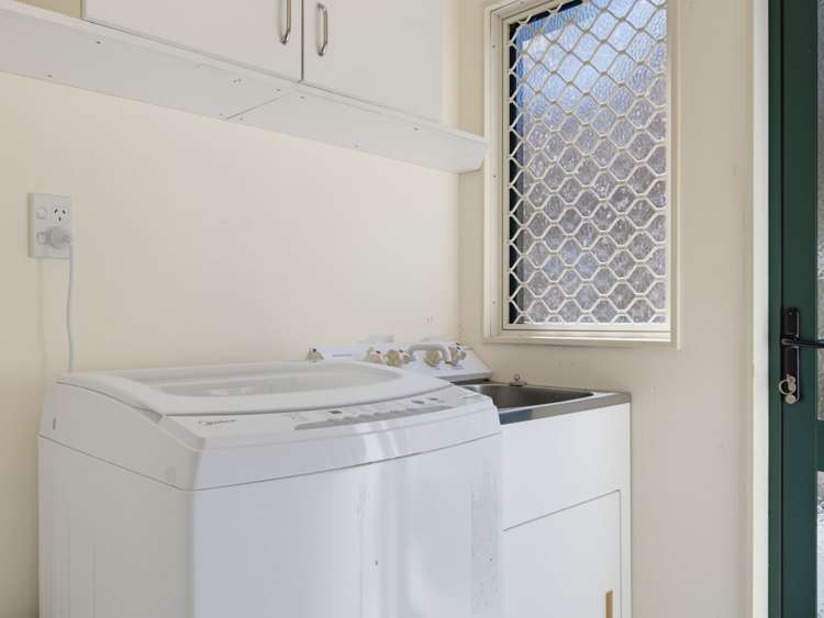 6 Thornlea Drive Welcome Bay_12
