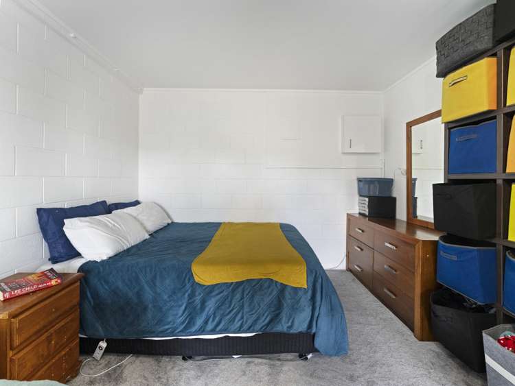 2/39C Coronation Road Hillcrest_13