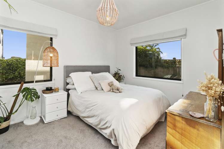 9 Scarboro Terrace Murrays Bay_12