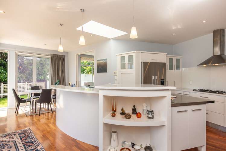 2 Caughley Grove Karori_23