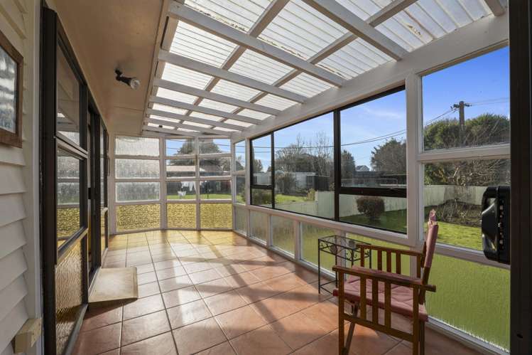 82 High Street Eltham_17