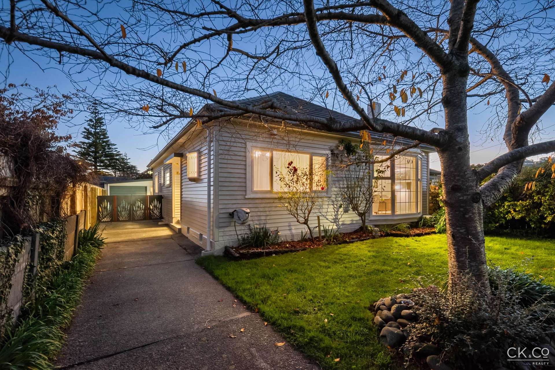 7 Anderson Grove Epuni_0