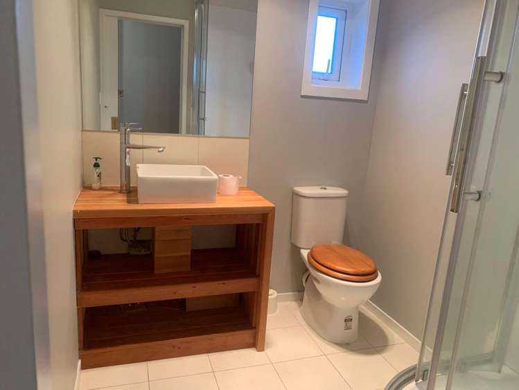 19 Wyoming Avenue Murrays Bay_8