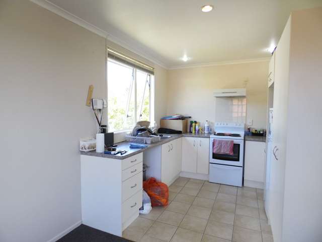 24 Selak Place Glen Eden_2