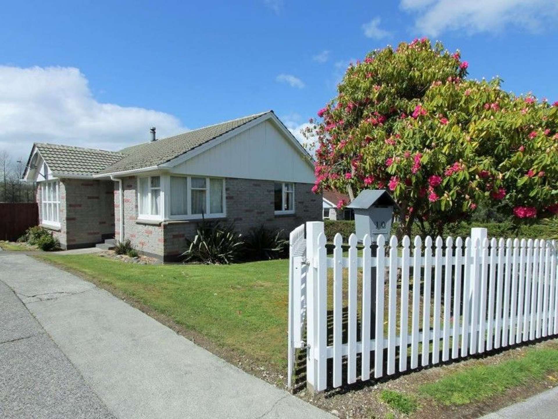 10 Nikau Street Wairakei and Surrounds Taupō Houses for Sale