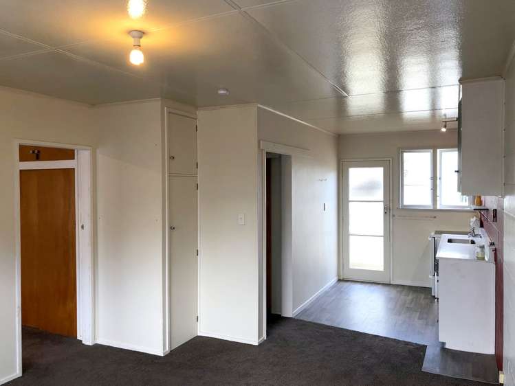 3/11 Cornwall Place Stoke_6