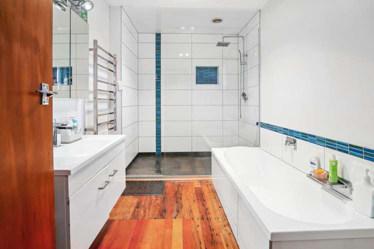 20 Tremewan Street Tawa_13