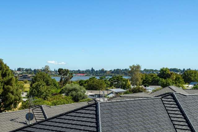 35 Jane Way Hairini_2