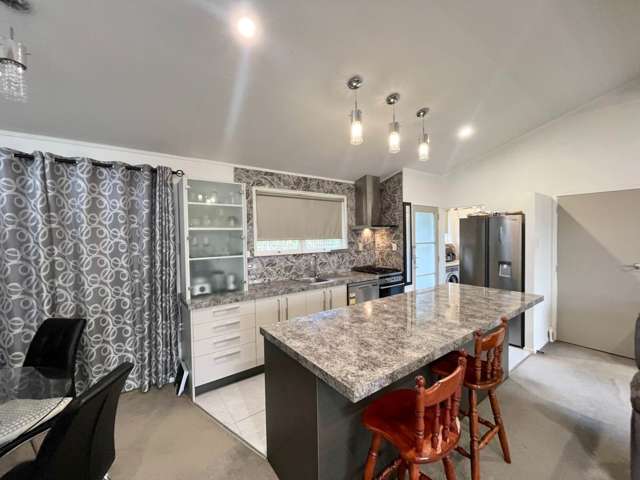 11A John F Kennedy Place Glen Eden_4