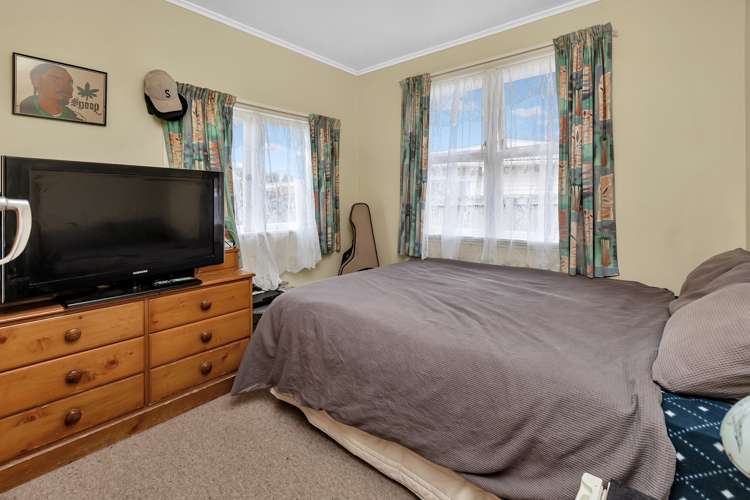 10 Erin Street Tikipunga_11