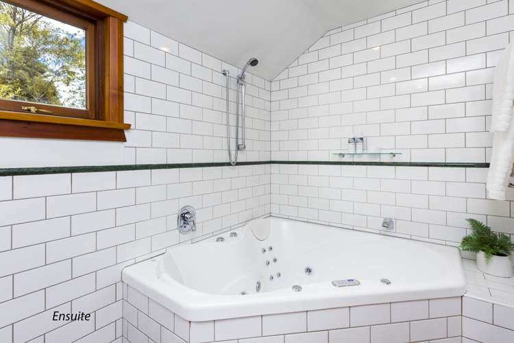 16 Benzie Avenue Wallaceville_21