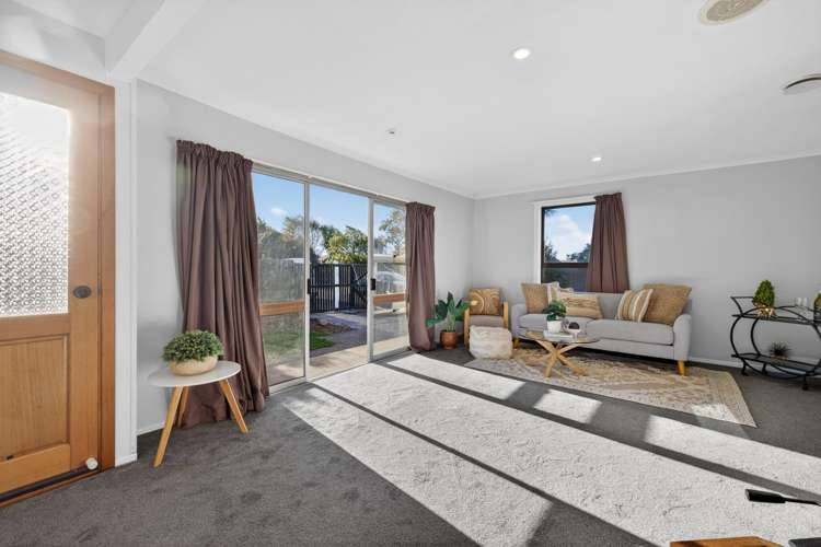 128 Rowses Road Aranui_5