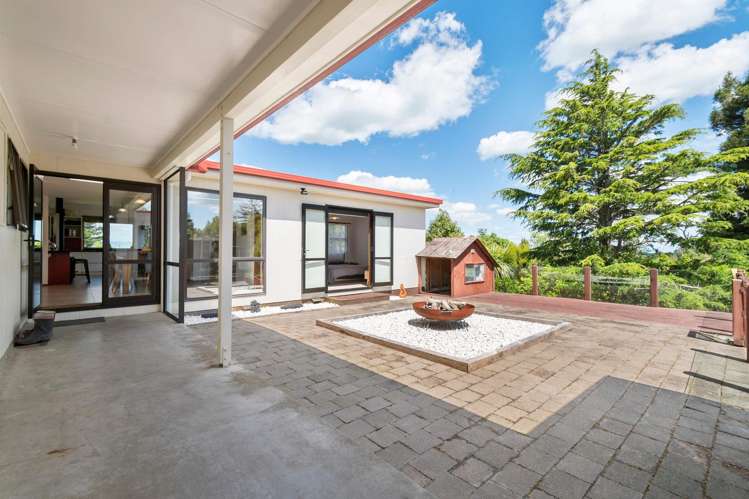 203 Fergusson Road Halcombe_23