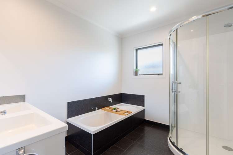 7 Simpson Crescent Raumati Beach_24