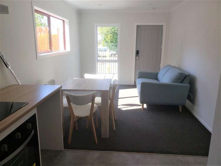 2C/4 Hammond Street Hamilton Central_6