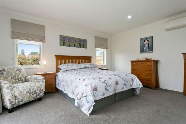 5 Henry Bell Close Leamington_13