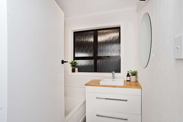 27 Holloway Street Waikiwi_13