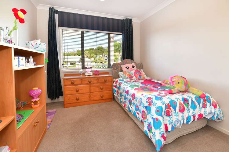 12 Astor Place Orewa_15