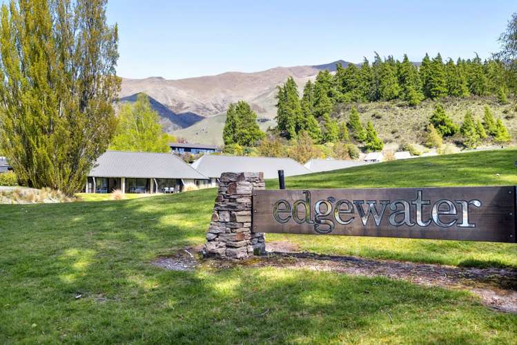 711 - 712 Edgewater Resort, 54 Sargood Drive Wanaka_18