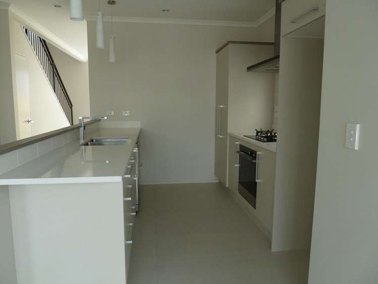 24 Costa Viva Crescent Karaka_10