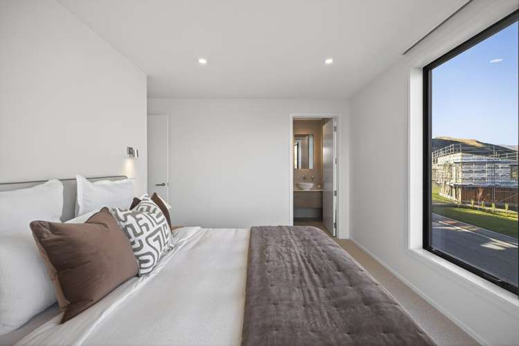 79 Middleton Road Queenstown Hill_15
