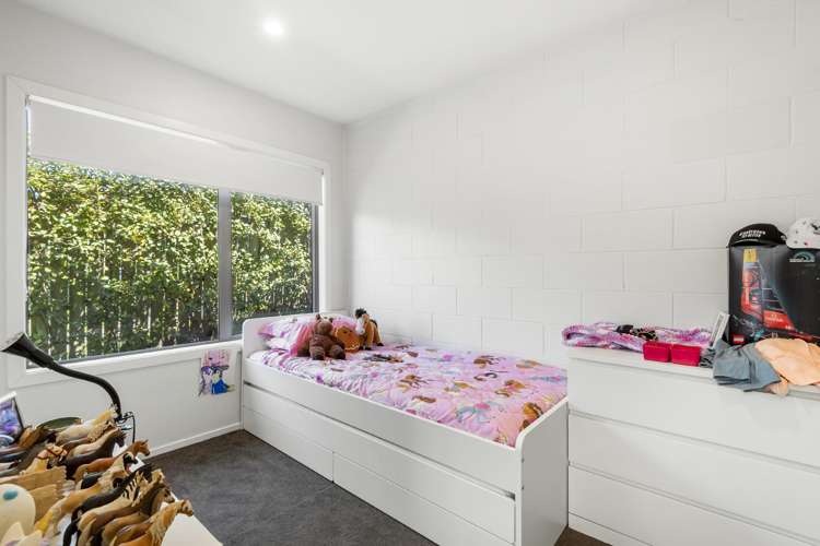 22 Don Croot Street Western Springs_15