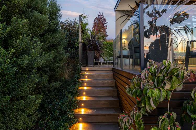 3 Hewers Lane Kennedys Bush_8