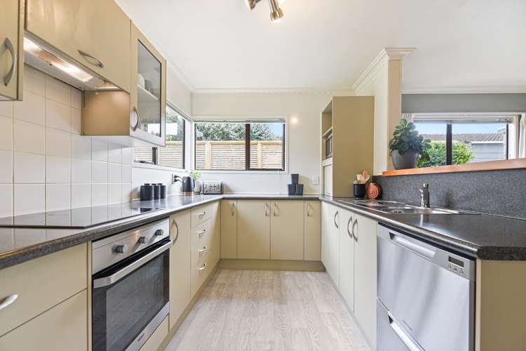 29 Glendale Drive Dinsdale_6