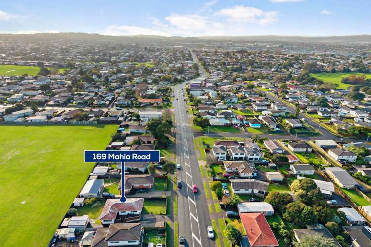 169 Mahia Road Wattle Downs_24