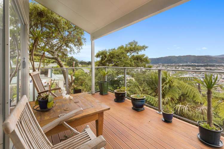 27 Rakeiora Grove Korokoro_0