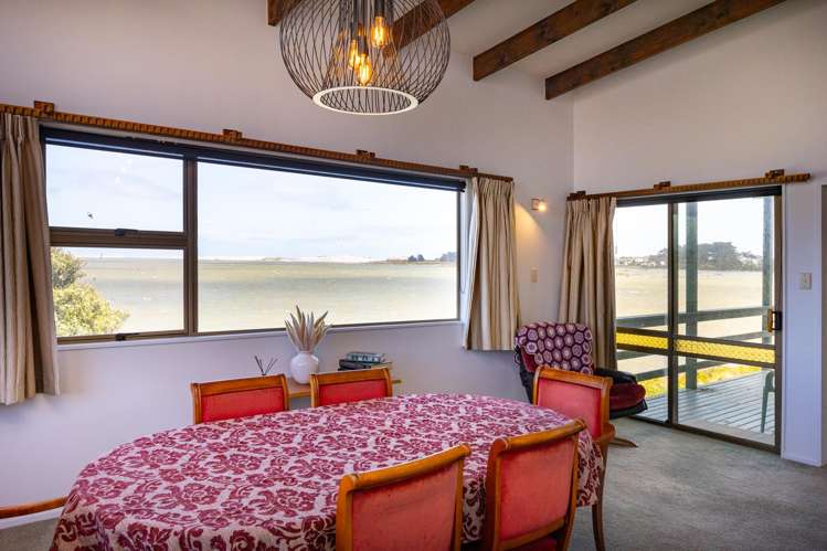 1 Hartley Street Foxton Beach_13