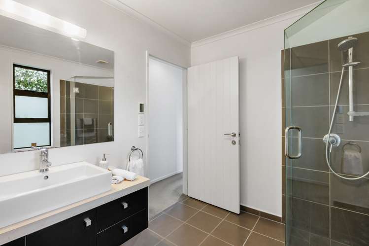 62 Palliser Drive Huntington_18